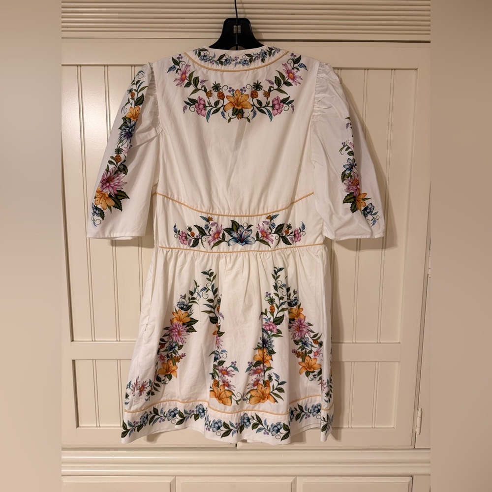 FARM Rio Sweet Bloom Dreamscape Off-White Mini Dress in size Medium - Picture 6 of 11